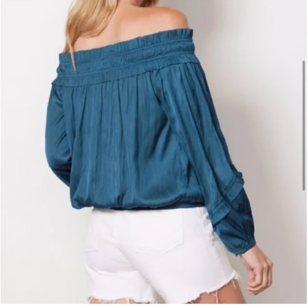 Evereve Teal Amari Off Shoulder Pleated Blouse women’s shirt Size Medium - Picture 2 of 11